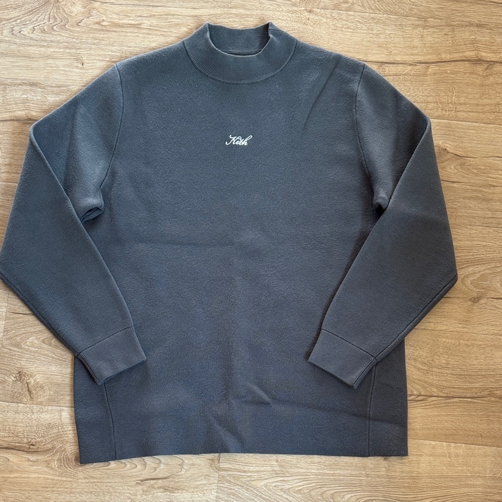 Kith Mockneck sweater sz medium stadium color